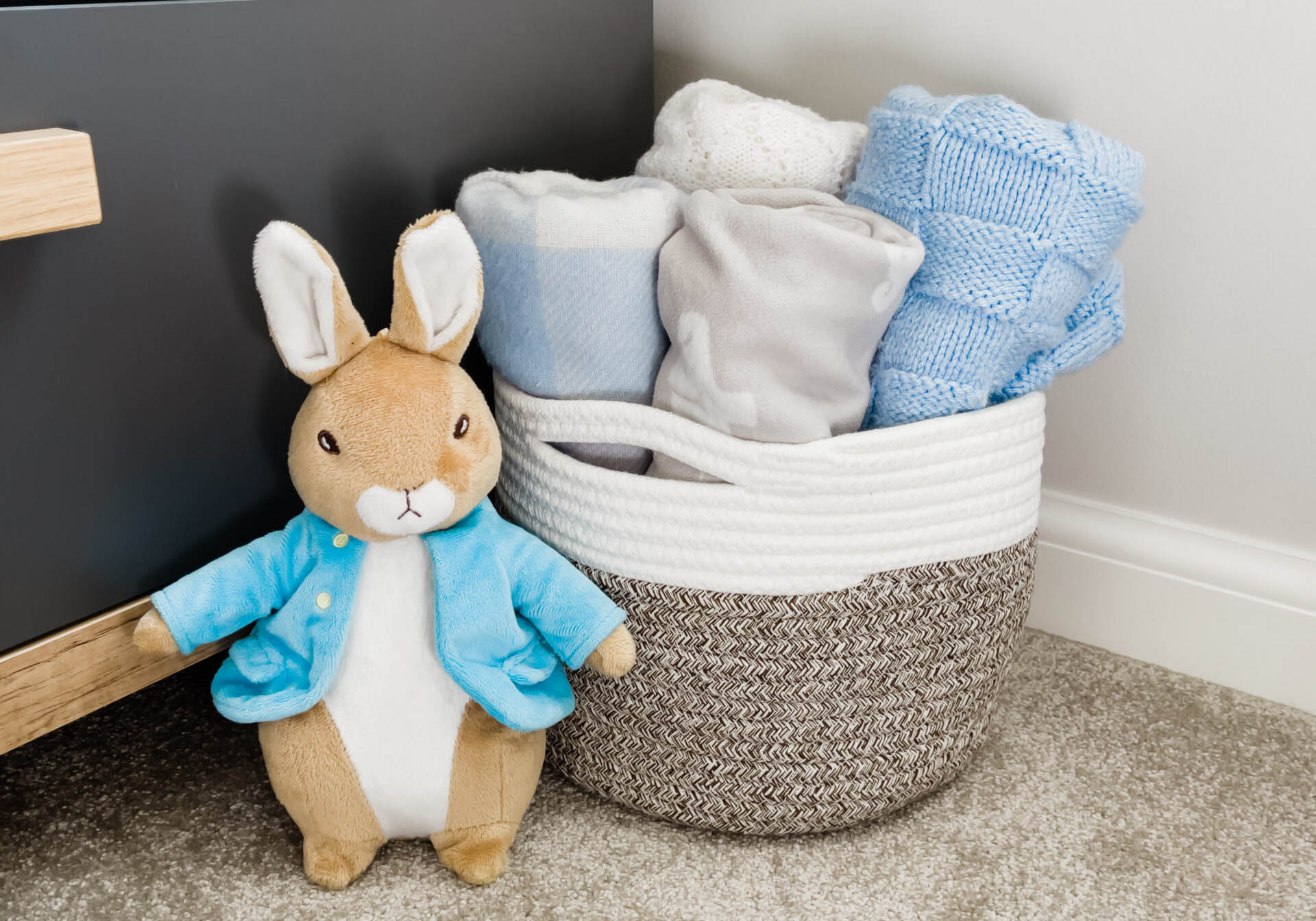 Using Rope Baskets in the Baby Nursery
